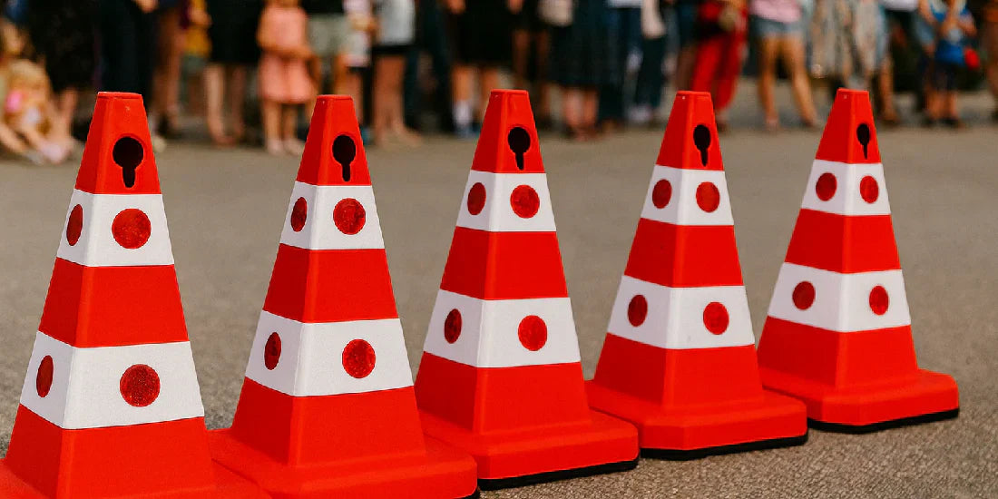 The Practical Benefits of Coloured Traffic Cones for Modern Worksites