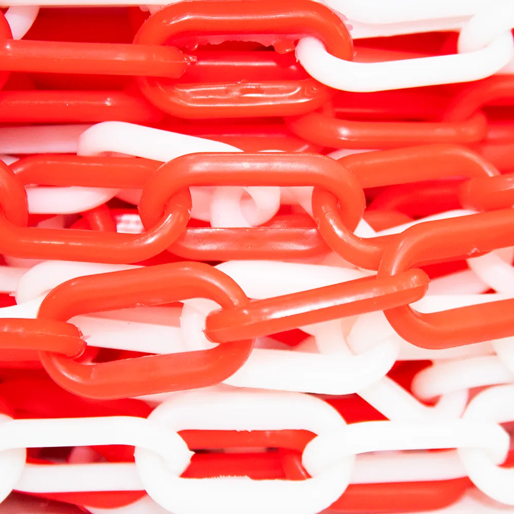 Weather resistant plastic chain