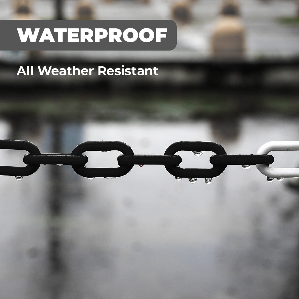 Chain with water droplets on a blurred background 
