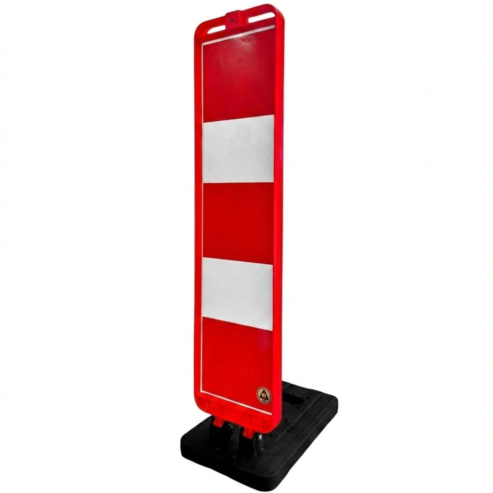 red delineator 