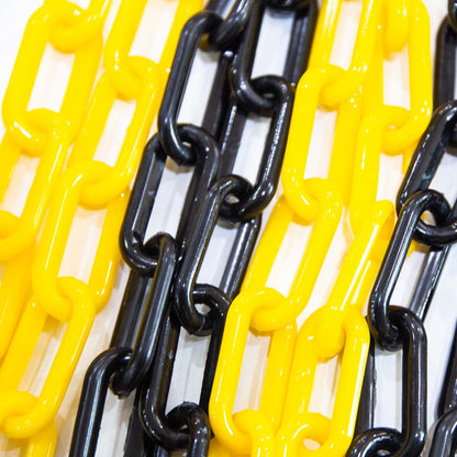 25 Meter Plastic Chain Safety Barrier with 8MM Thickness - Yellow and Black | Plastic Chain Link Roll for Crowd Control | Safety Chain for Construction Road Safety Caution Sign Parking Chain