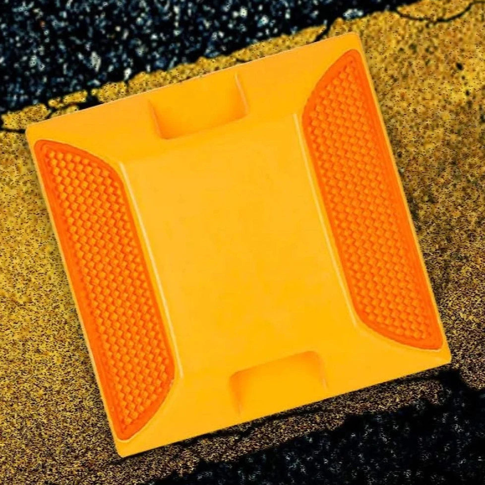 Plastic Reflector Pavement Marker